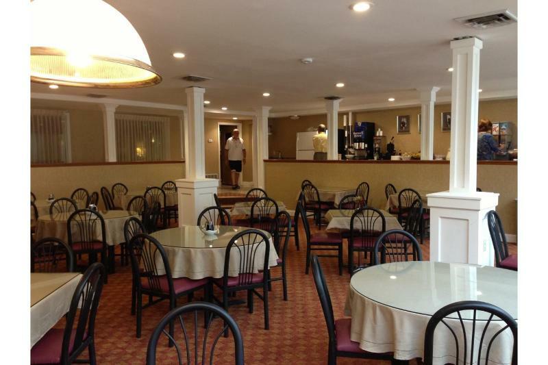 Ambassador And Hotel South Yarmouth